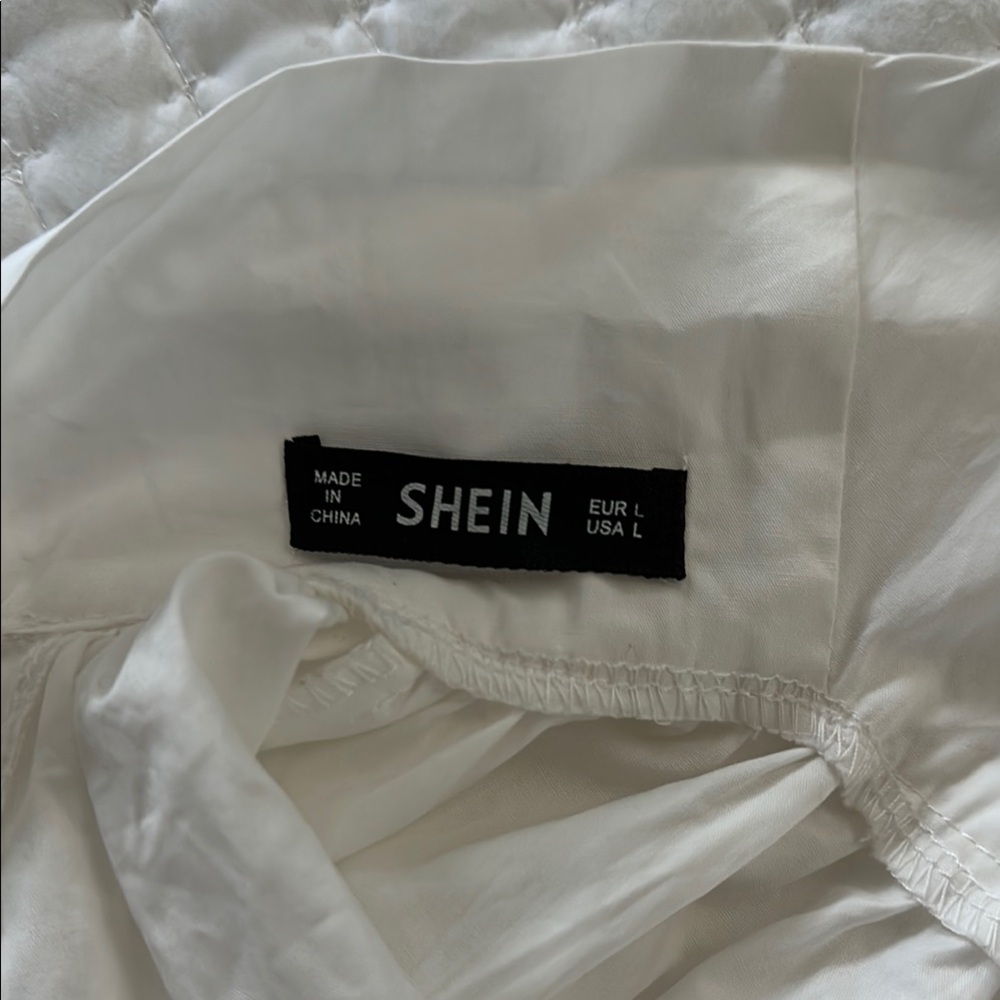 NWOT White Bow-Tie Shirt SHEIN - Picture 8 of 10
